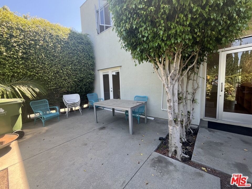 344 Indiana Avenue - Photo 3