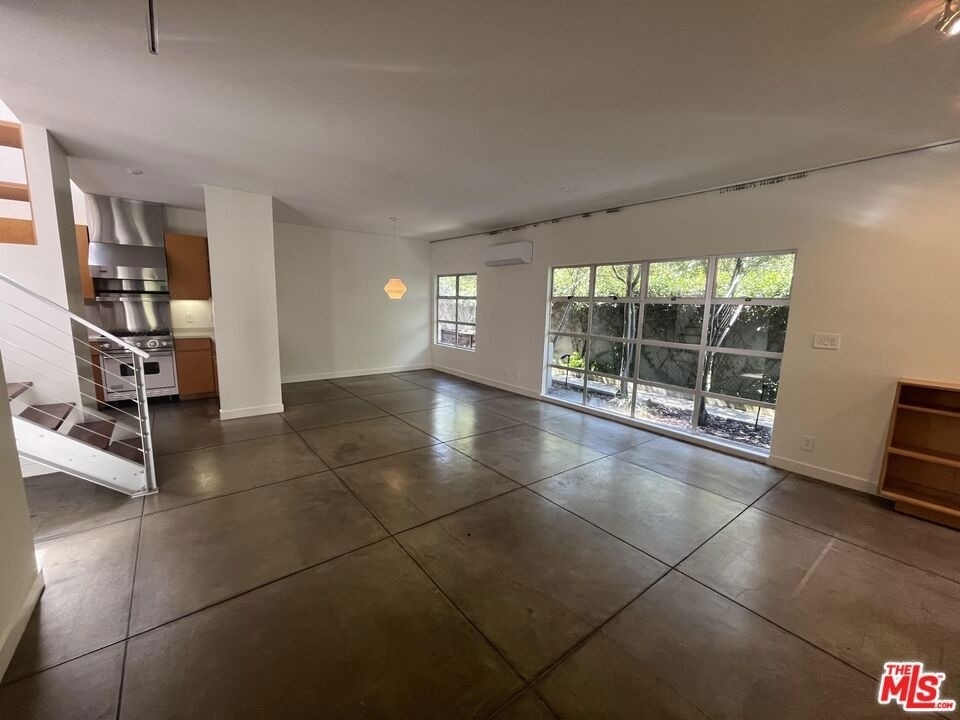 344 Indiana Avenue - Photo 9