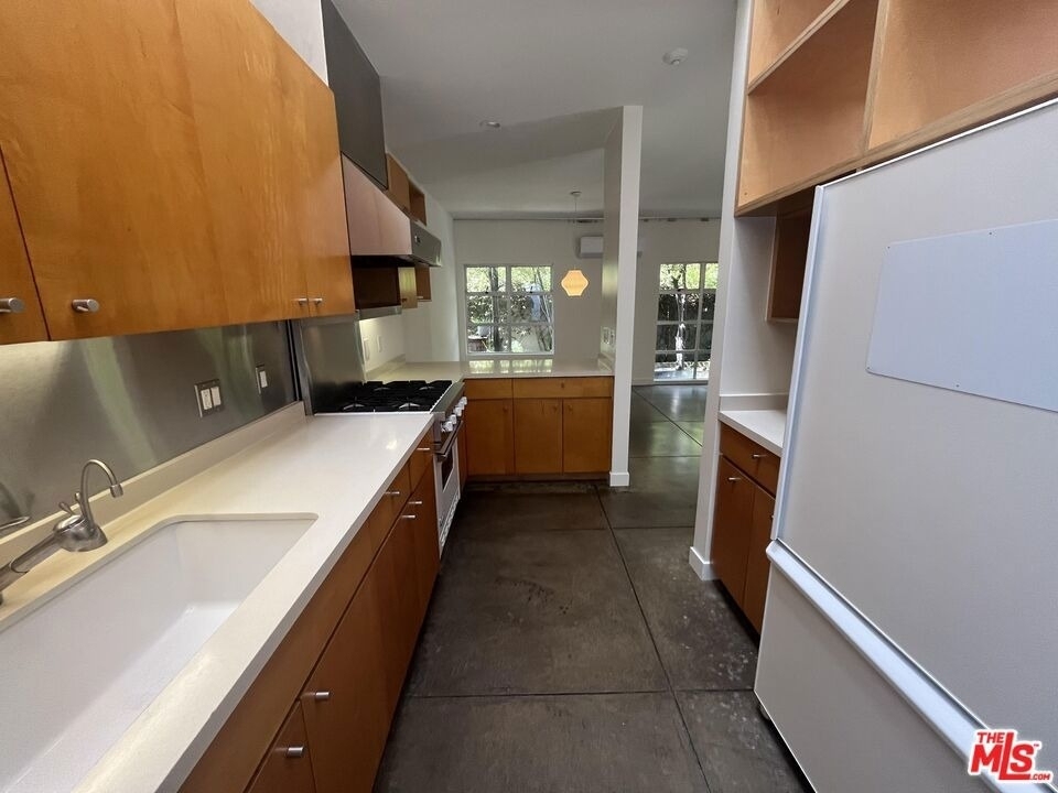 344 Indiana Avenue - Photo 8