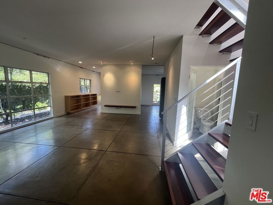 344 Indiana Avenue - Photo 16