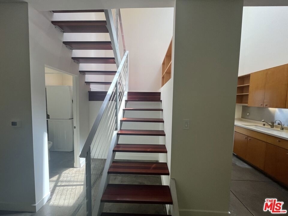 344 Indiana Avenue - Photo 18