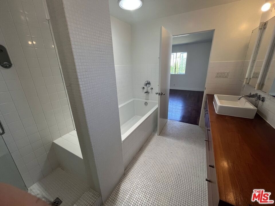 344 Indiana Avenue - Photo 32