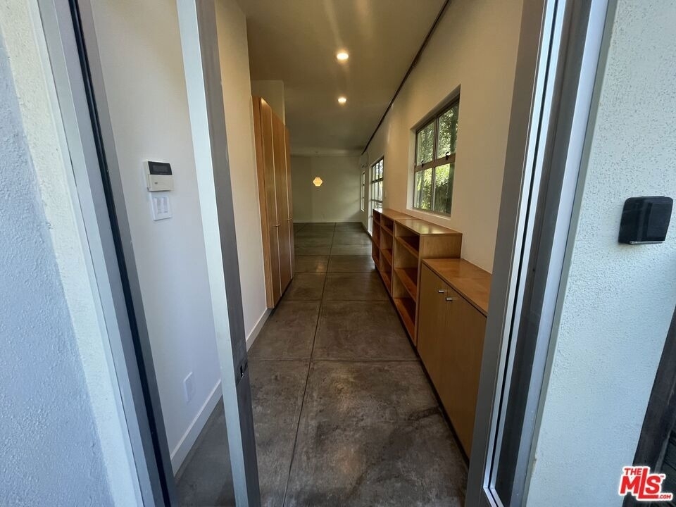 344 Indiana Avenue - Photo 4