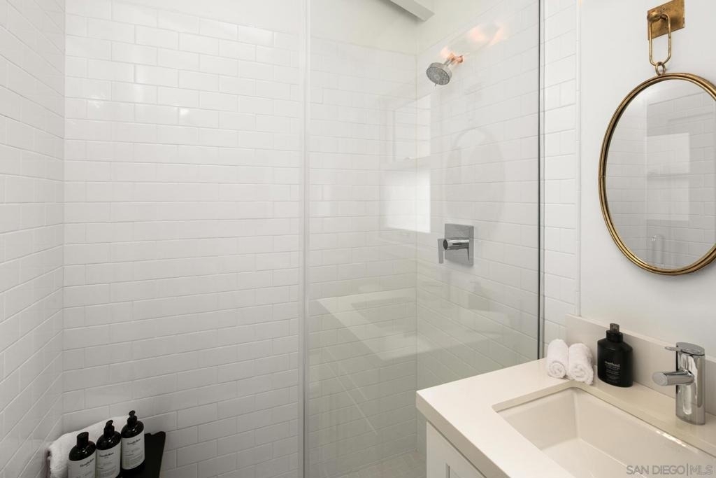 364 Pacific Ave - Photo 40