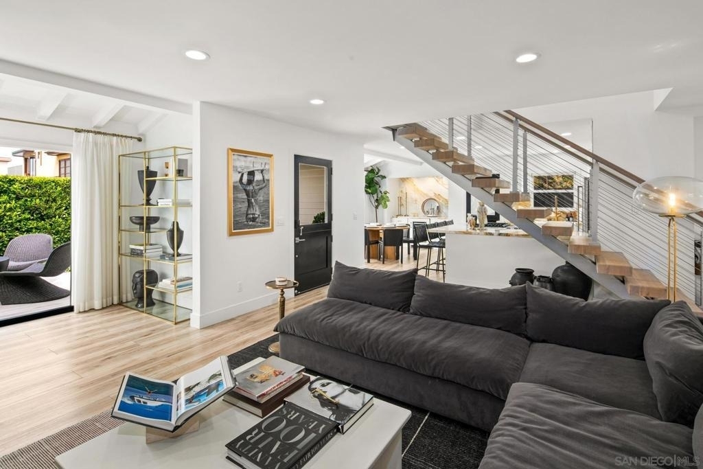 364 Pacific Ave - Photo 5