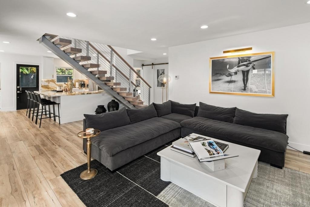 364 Pacific Ave - Photo 16