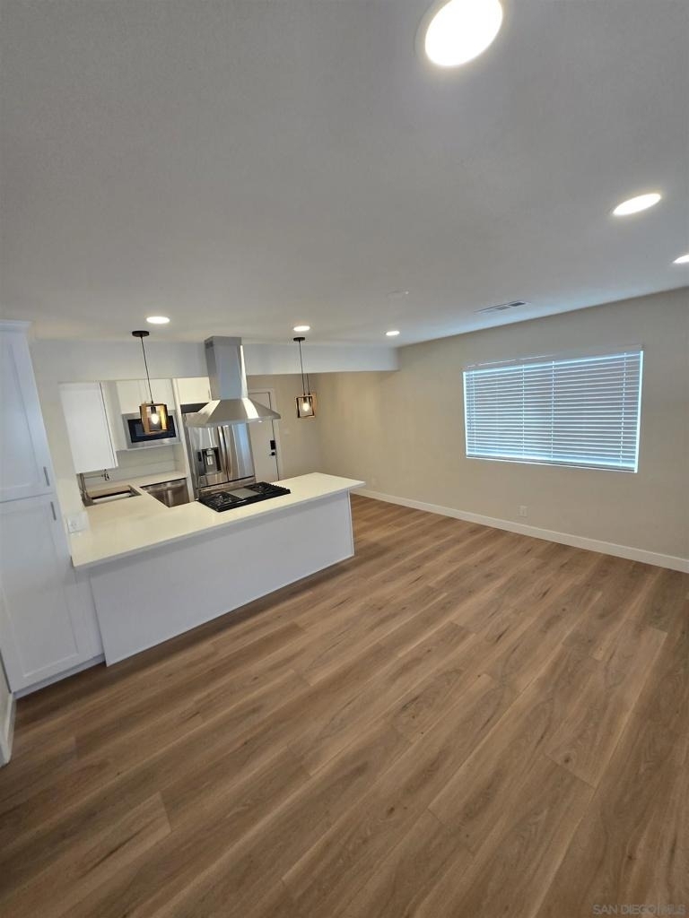 2130 E 5th St - Photo 2