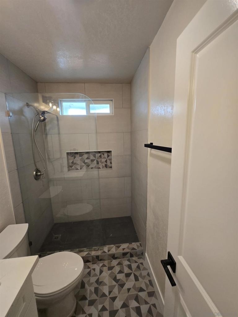 2130 E 5th St - Photo 31