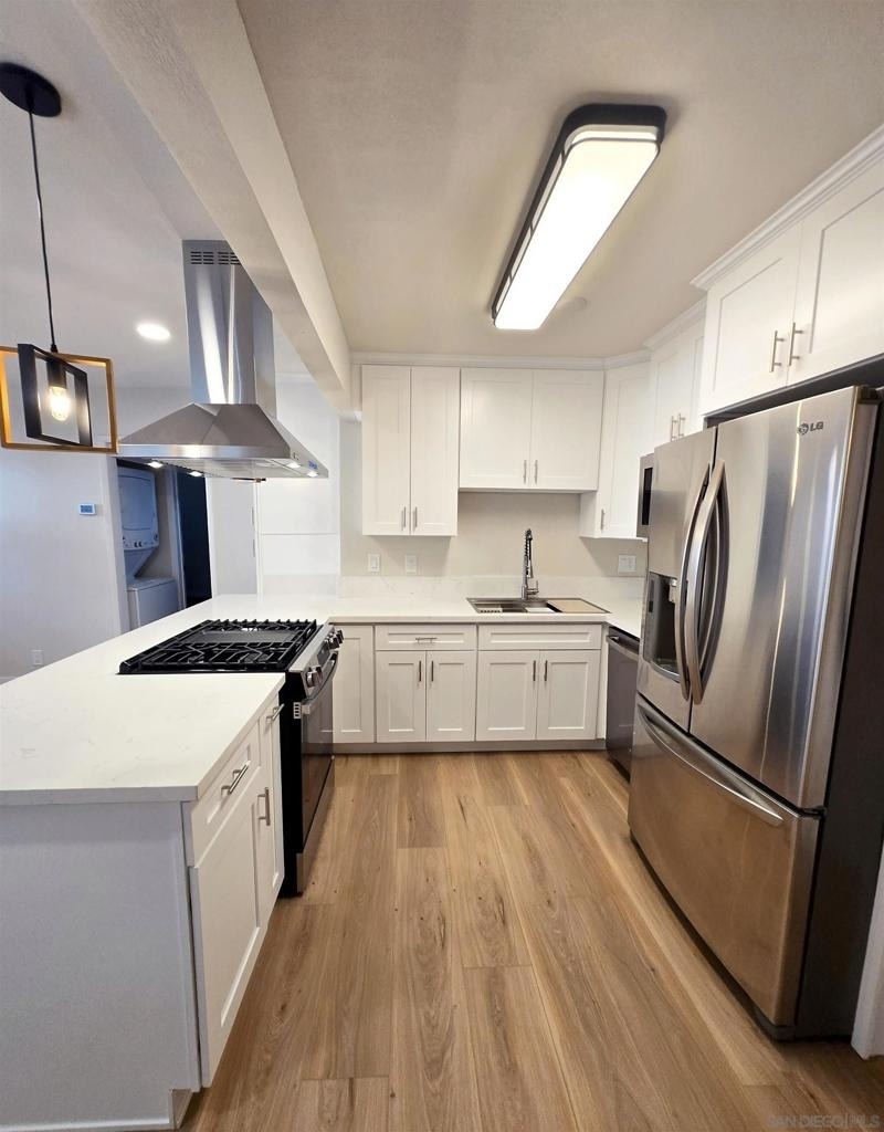 2130 E 5th St - Photo 35