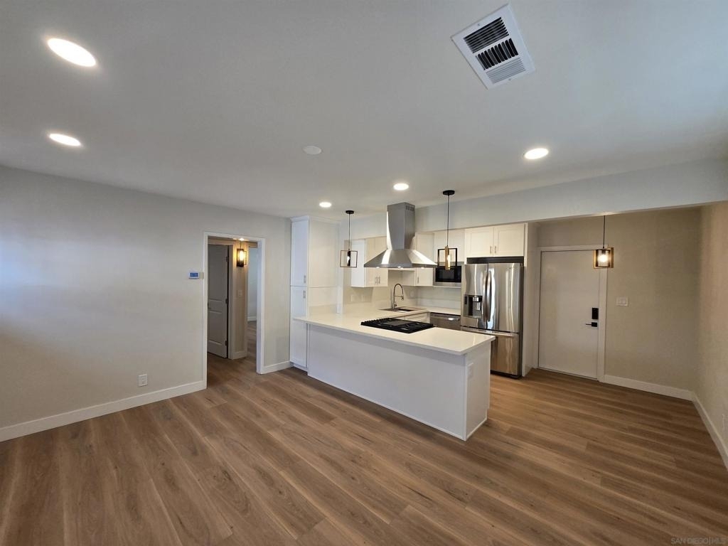 2130 E 5th St - Photo 13