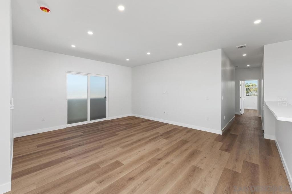 10349 Lipscomb Dr - Photo 3