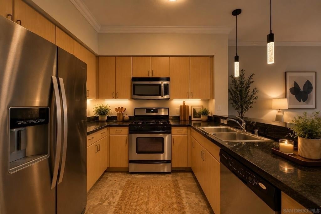 445 Island Ave - Photo 2