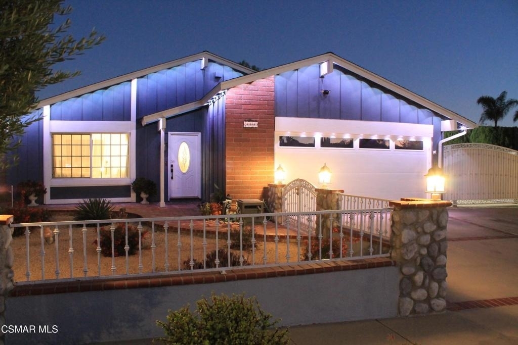 2084 Latham Street - Photo 17