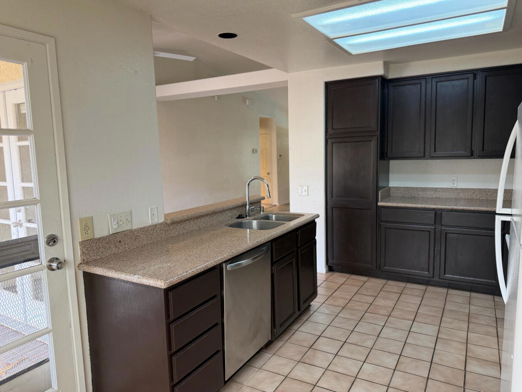52310 Avenida Madero - Photo 9