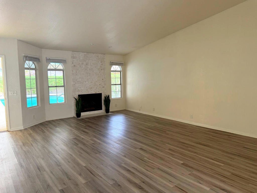 52310 Avenida Madero - Photo 4