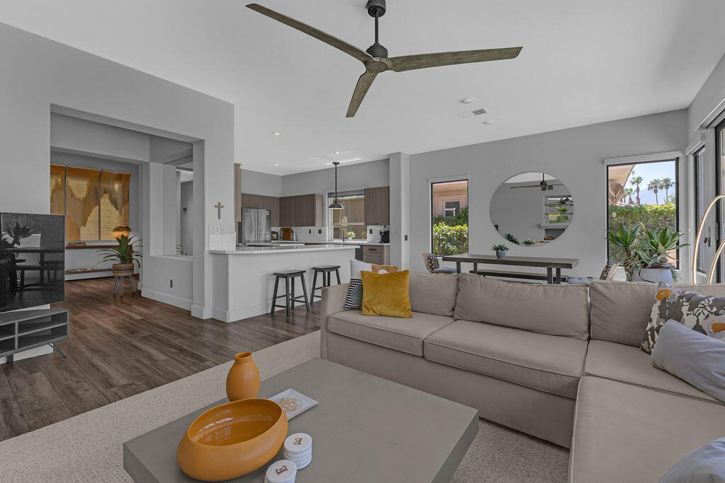 93 Kavenish Drive - Photo 16