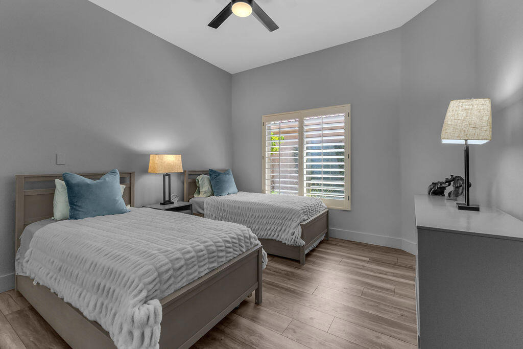 93 Kavenish Drive - Photo 37