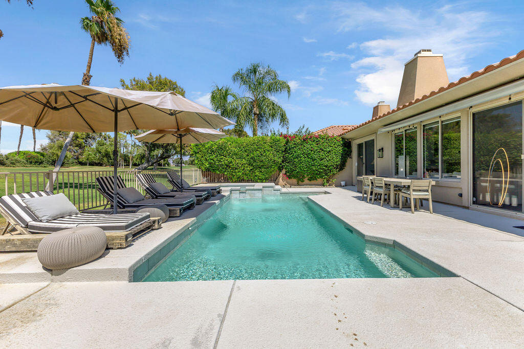 93 Kavenish Drive - Photo 42