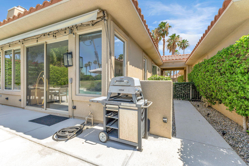 93 Kavenish Drive - Photo 48