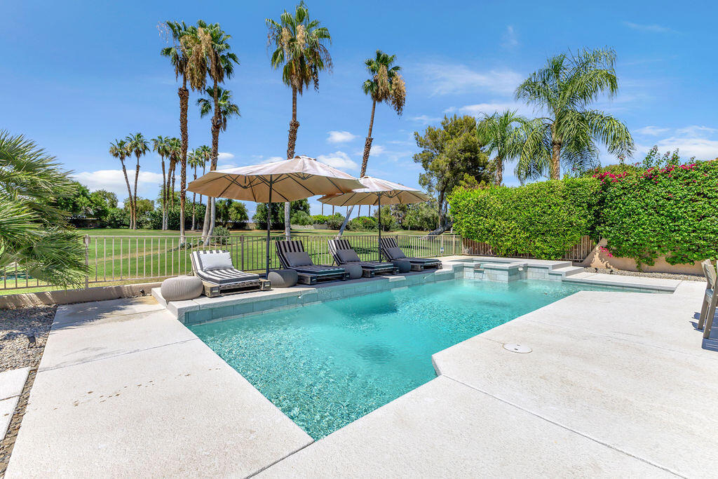 93 Kavenish Drive - Photo 46