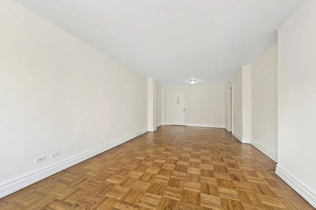  East 79th Street - Photo 3