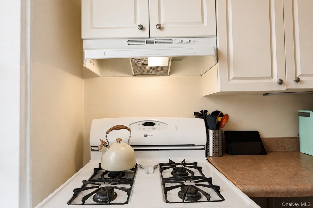 99-15 66 Avenue - Photo 13