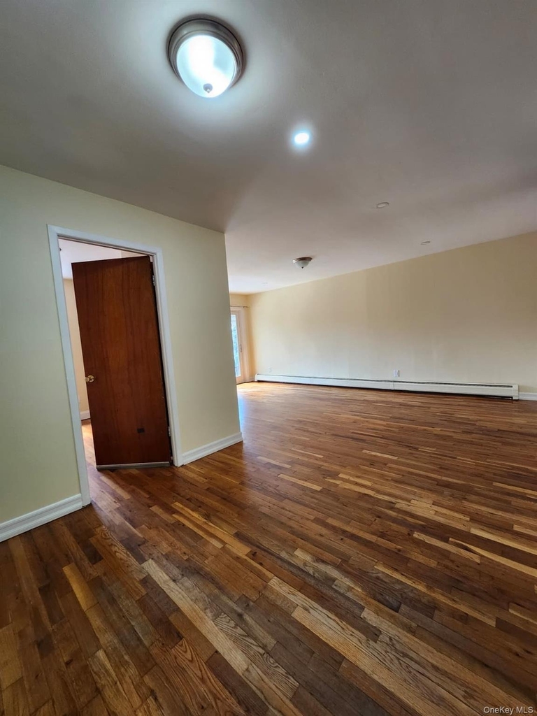 165-19 Chapin Pkwy - Photo 4