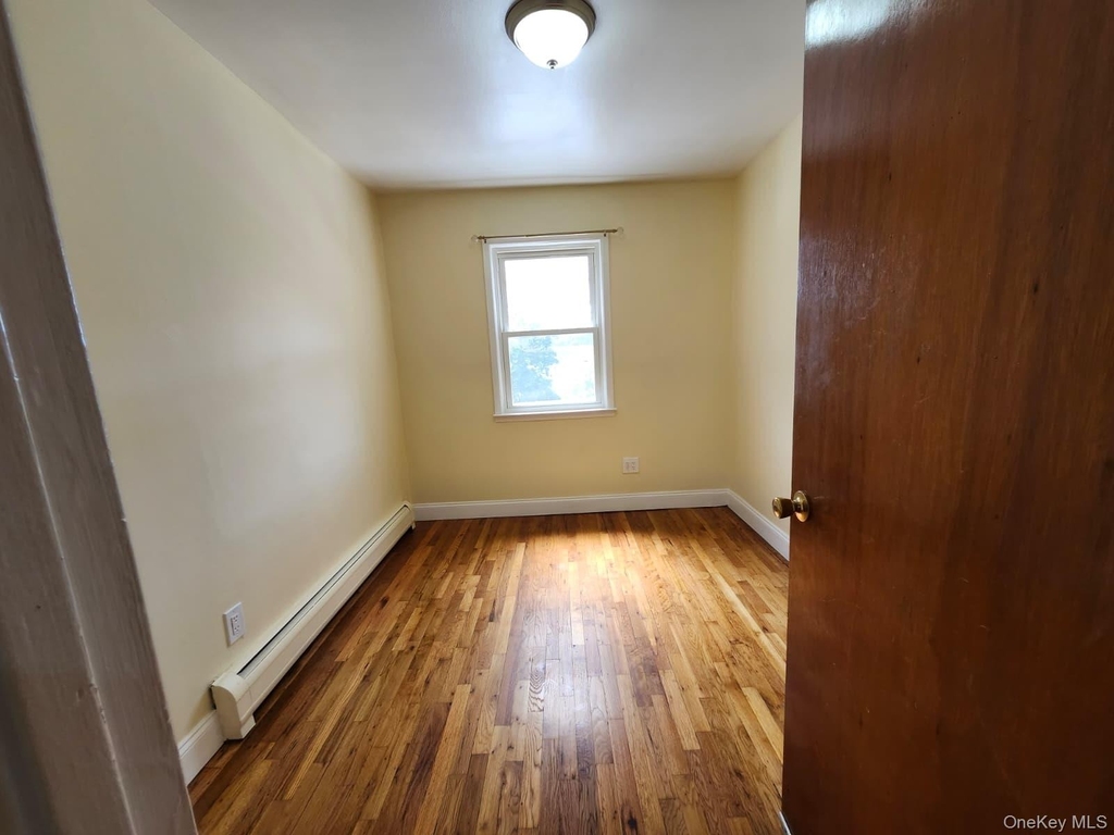 165-19 Chapin Pkwy - Photo 17