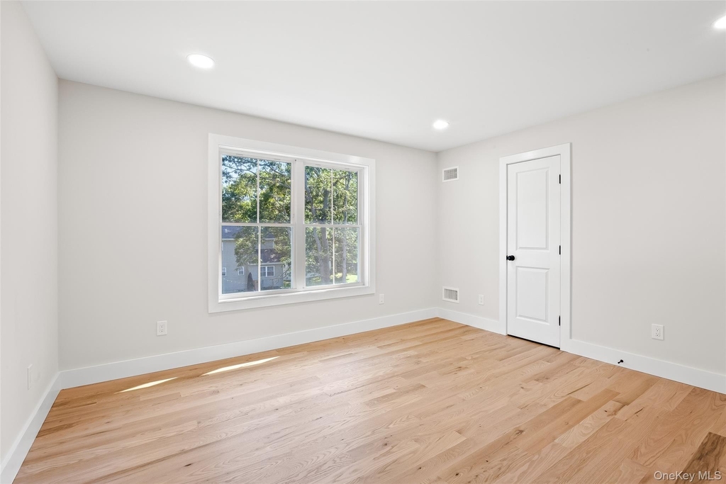 557 Canal Road - Photo 32