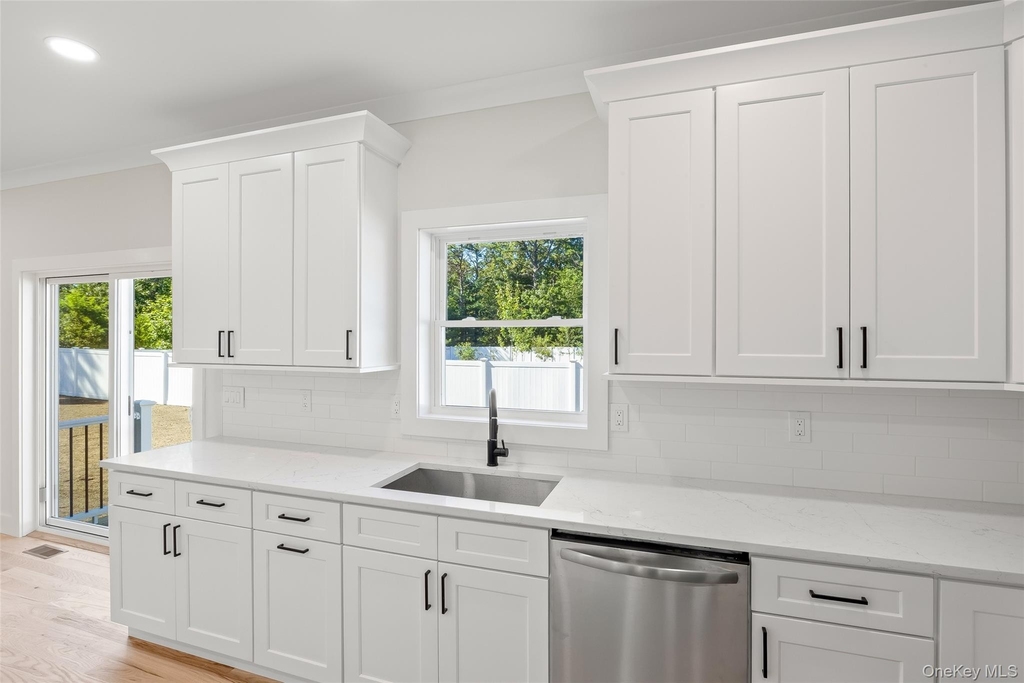557 Canal Road - Photo 16