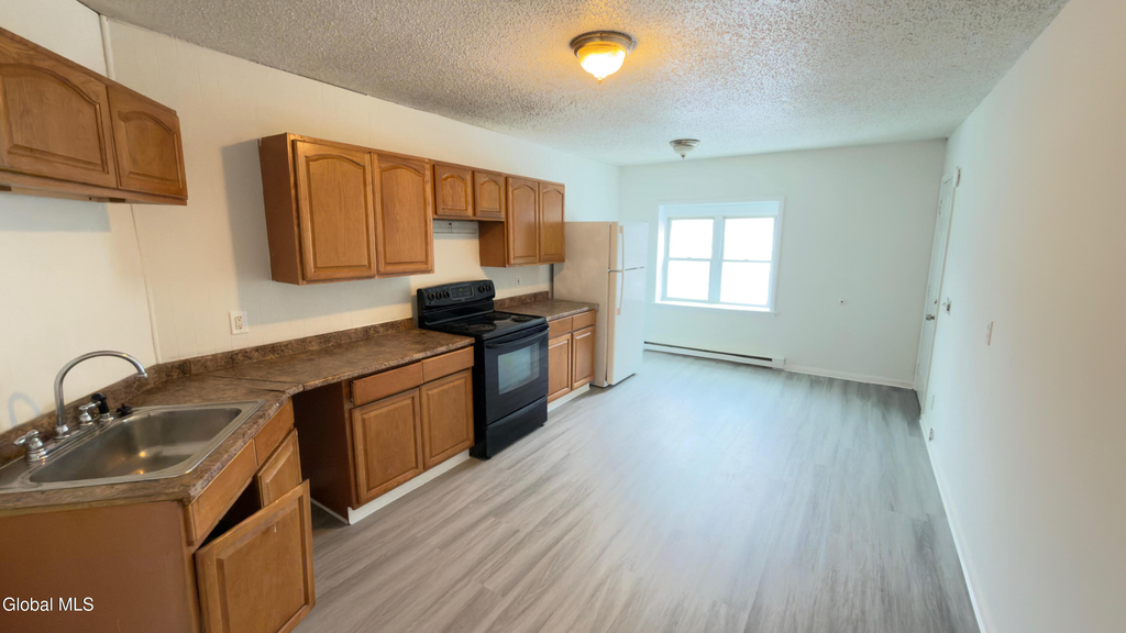3132 6th Avenue - Photo 3