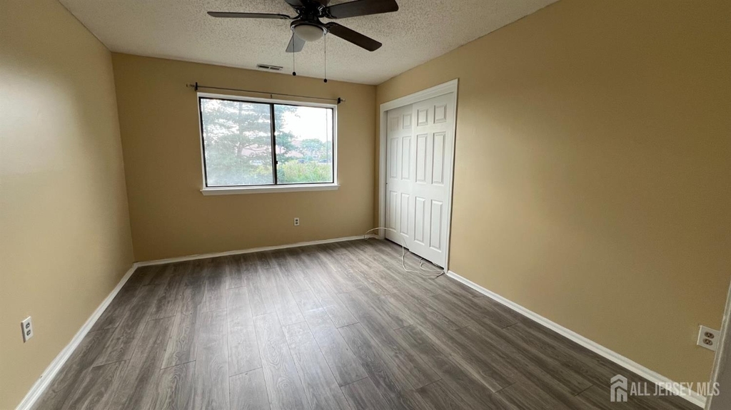 412 Edison Glen Terrace - Photo 11