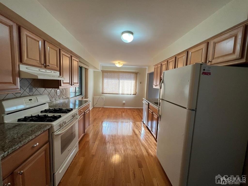412 Edison Glen Terrace - Photo 2
