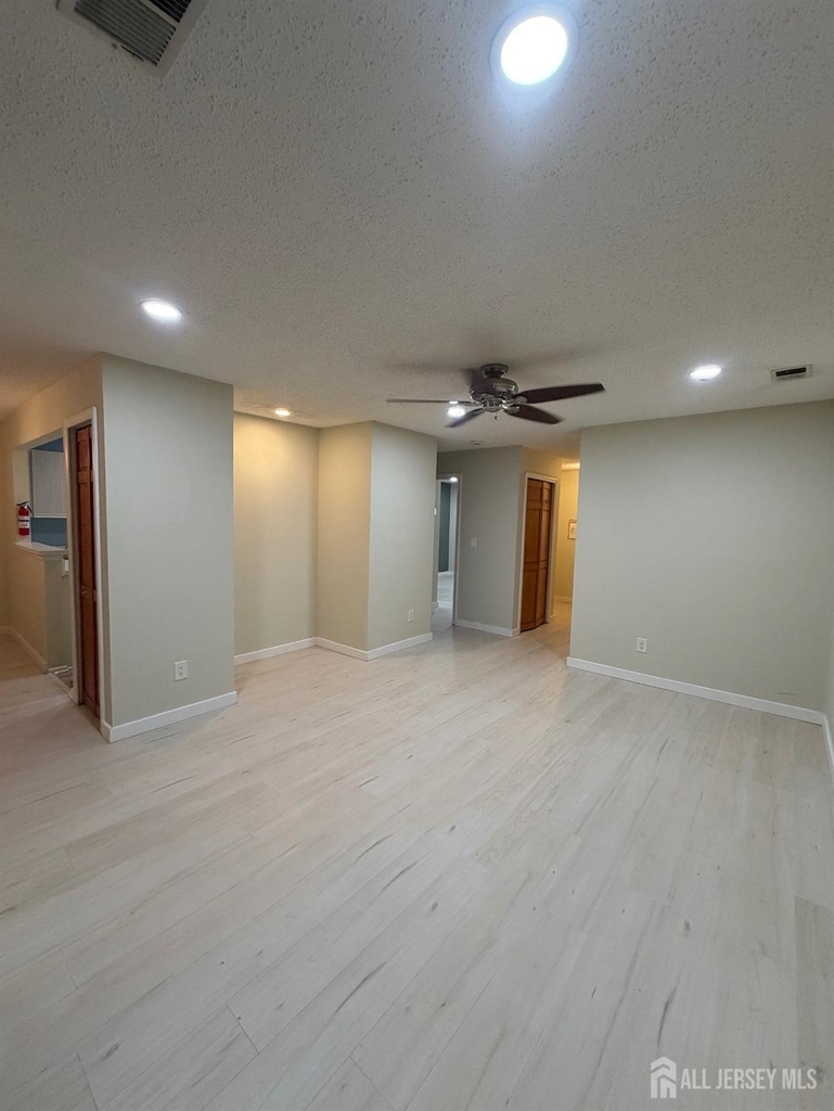 11 Tanglewood Court - Photo 3