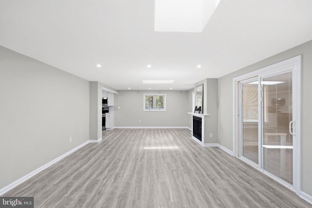 8405 Shirley Road - Photo 10