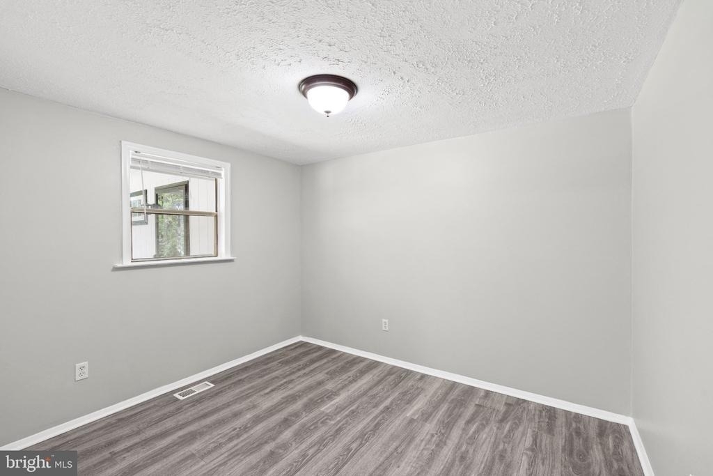 8405 Shirley Road - Photo 25