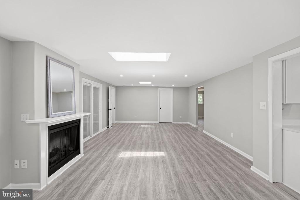 8405 Shirley Road - Photo 12