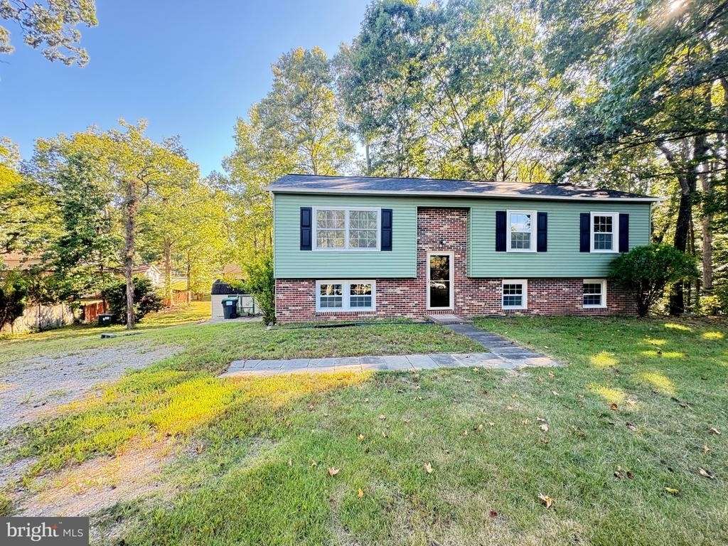 2 Kelly Court - Photo 1