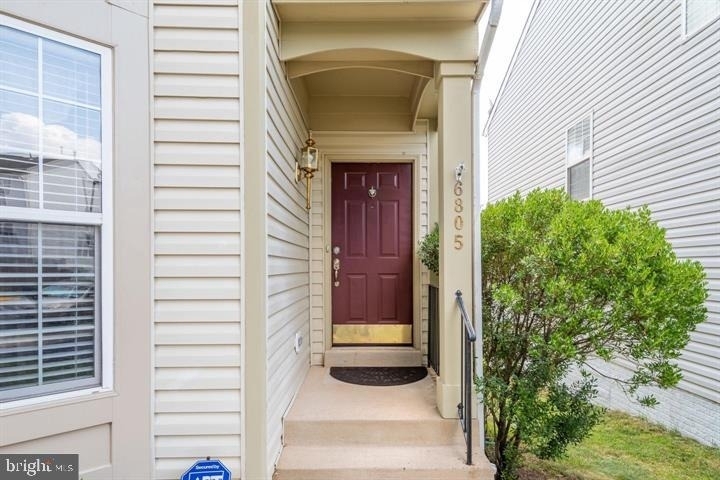 6805 Hollow Glen Court - Photo 14