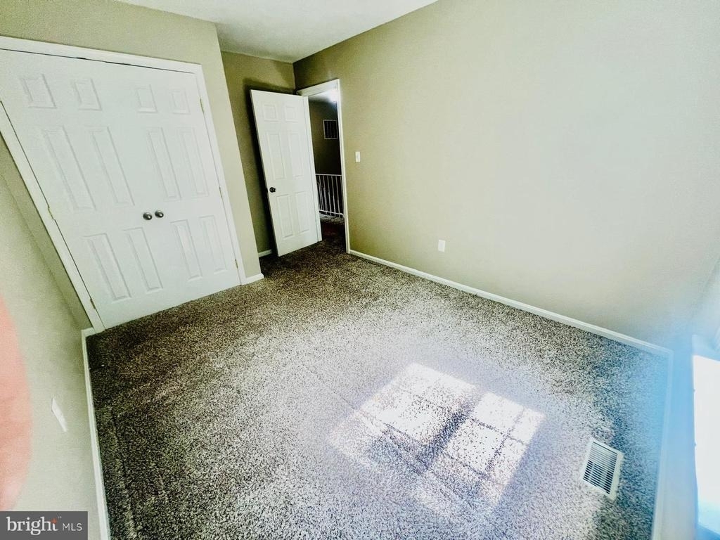 4704 S Park Court - Photo 31