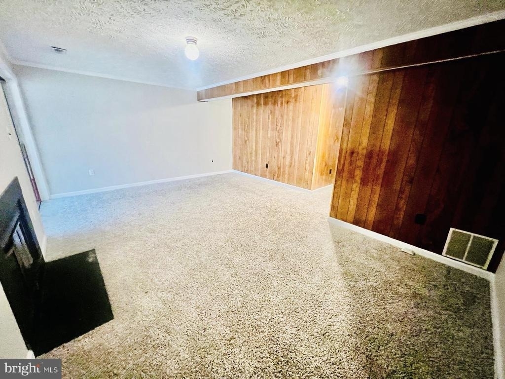 4704 S Park Court - Photo 17
