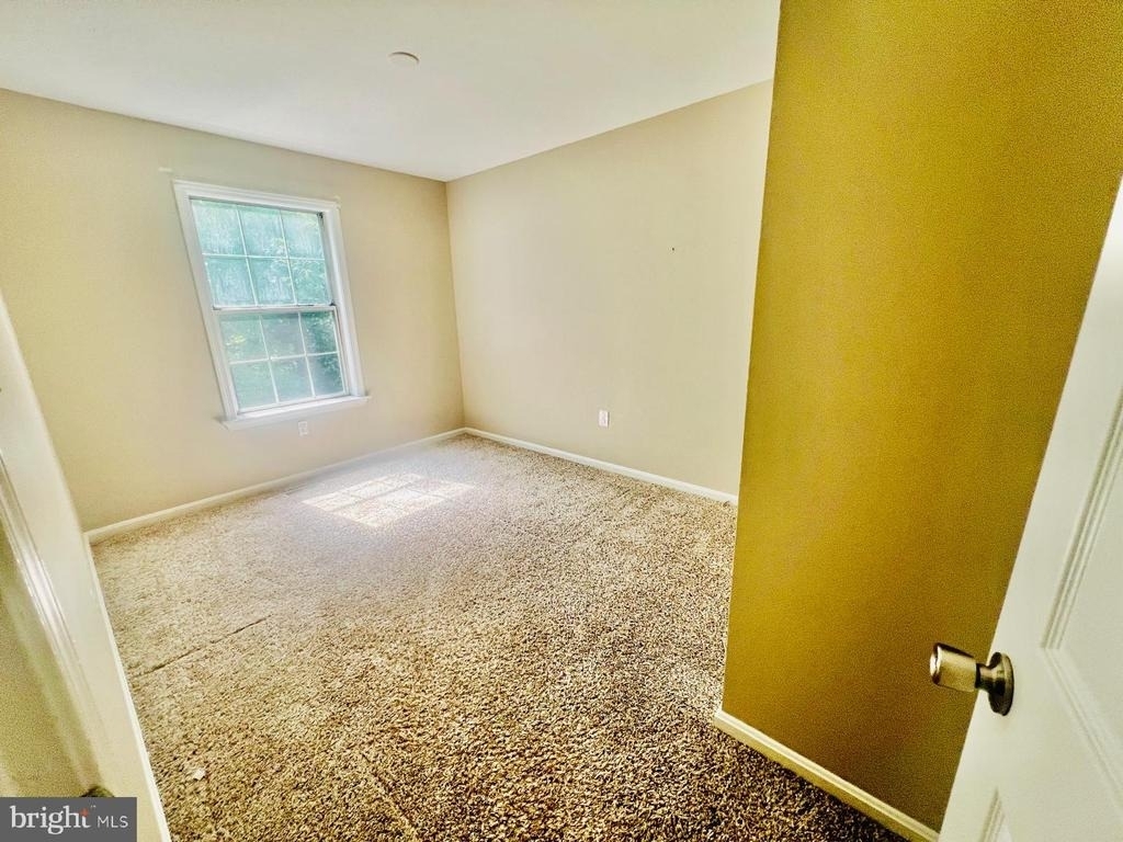 4704 S Park Court - Photo 32