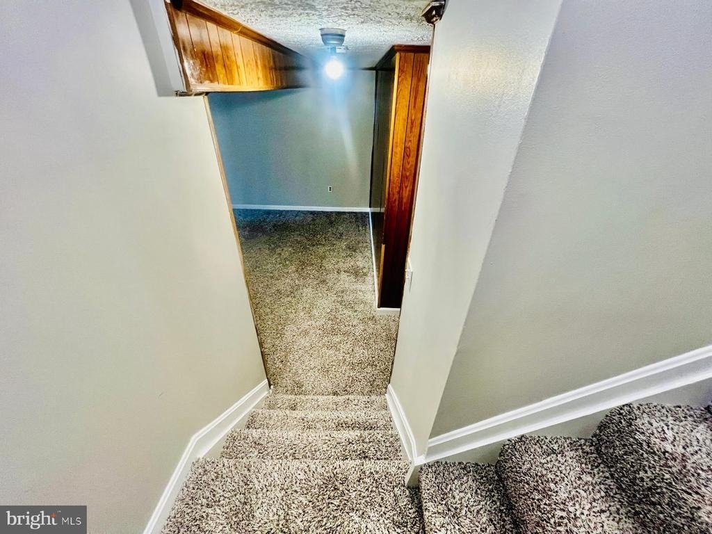 4704 S Park Court - Photo 22