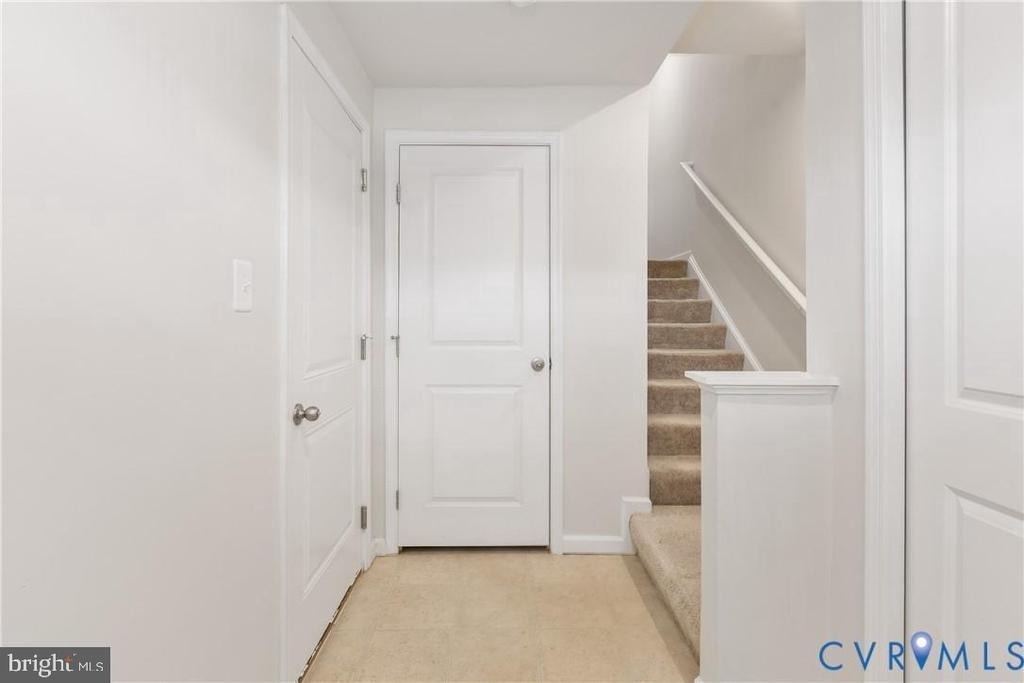 35201 Sara Court - Photo 3