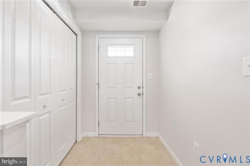 35201 Sara Court - Photo 4
