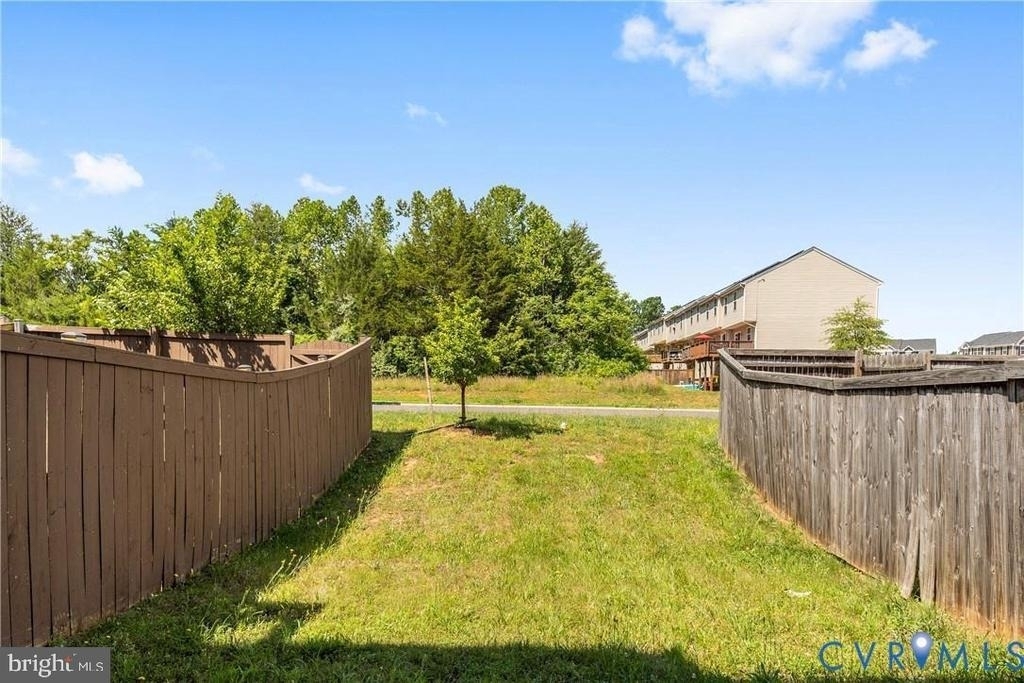 35201 Sara Court - Photo 2