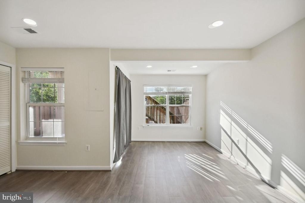 211 Golden Larch Terrace Ne - Photo 1
