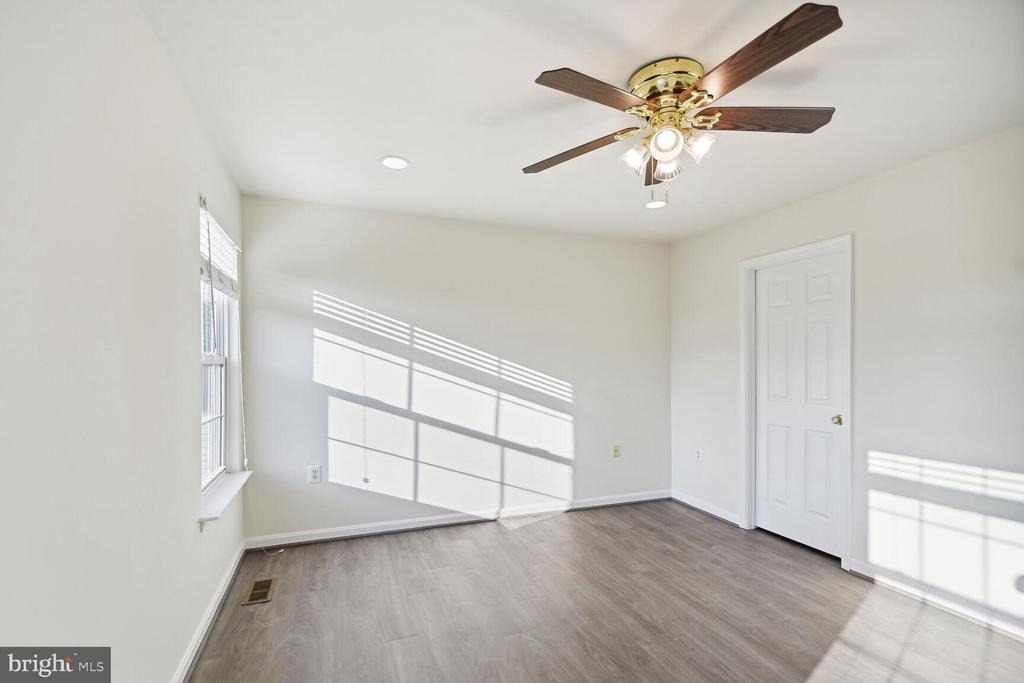 211 Golden Larch Terrace Ne - Photo 9