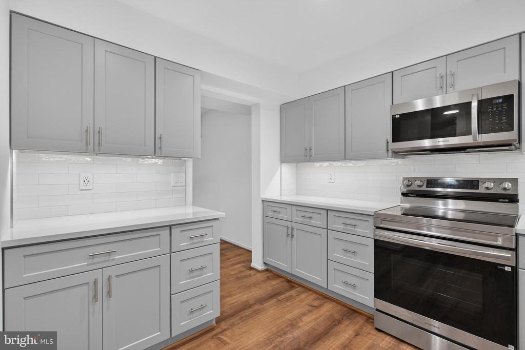 2952 Jermantown Road - Photo 7