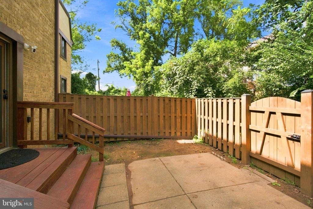 2952 Jermantown Road - Photo 2